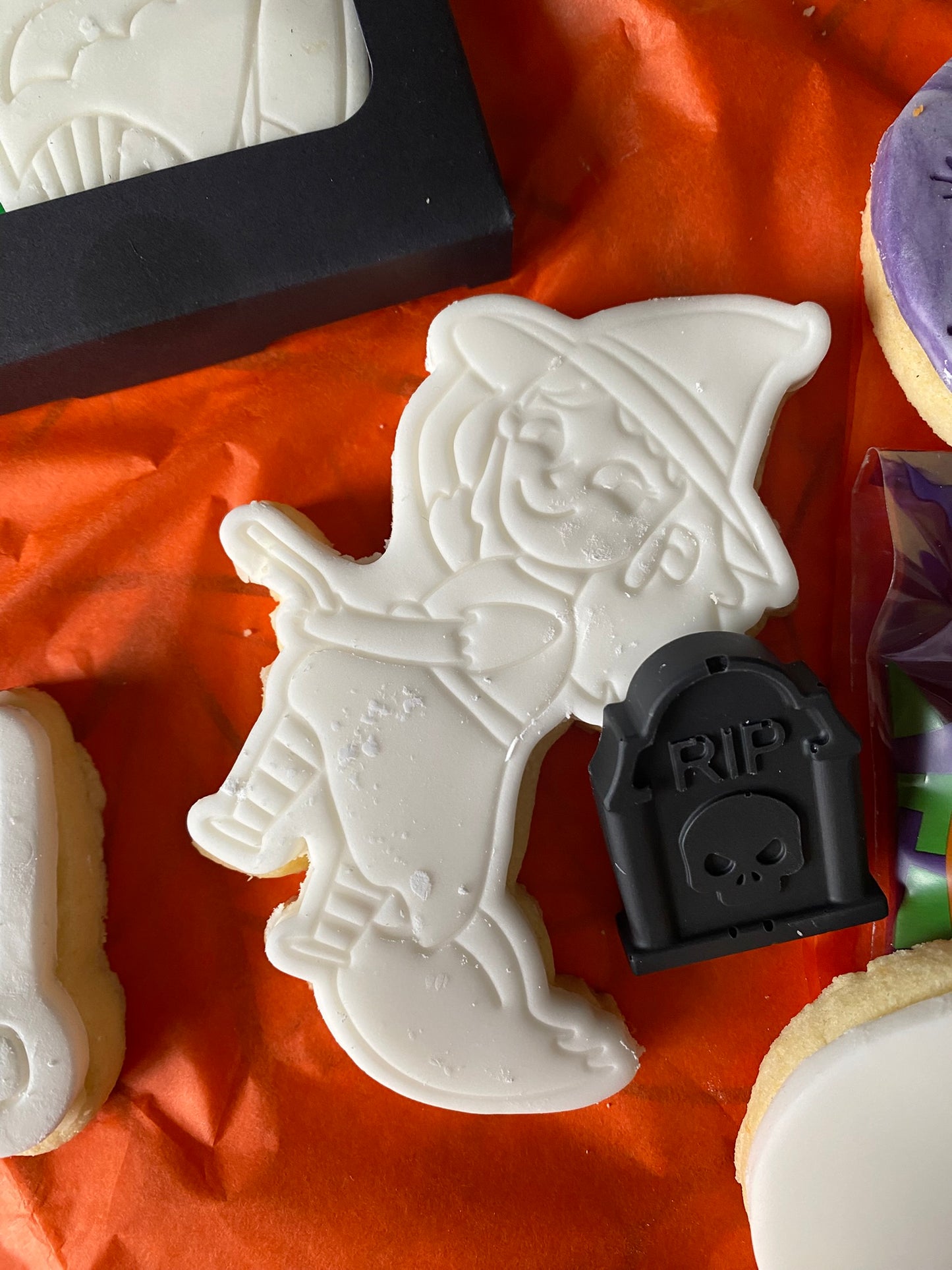 Colour Your Own Cookie Kit