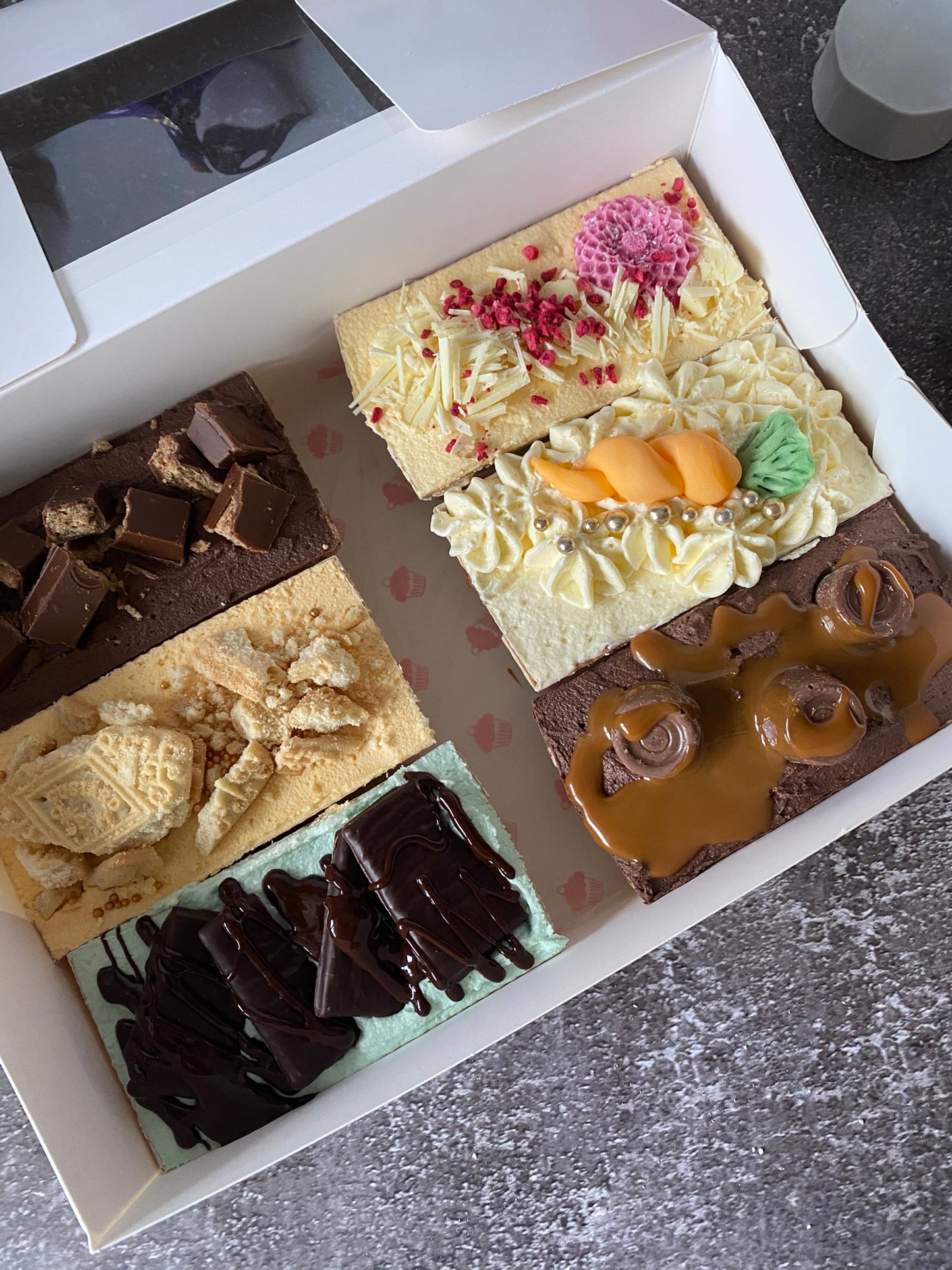 6 Mixed Little Loaf Box