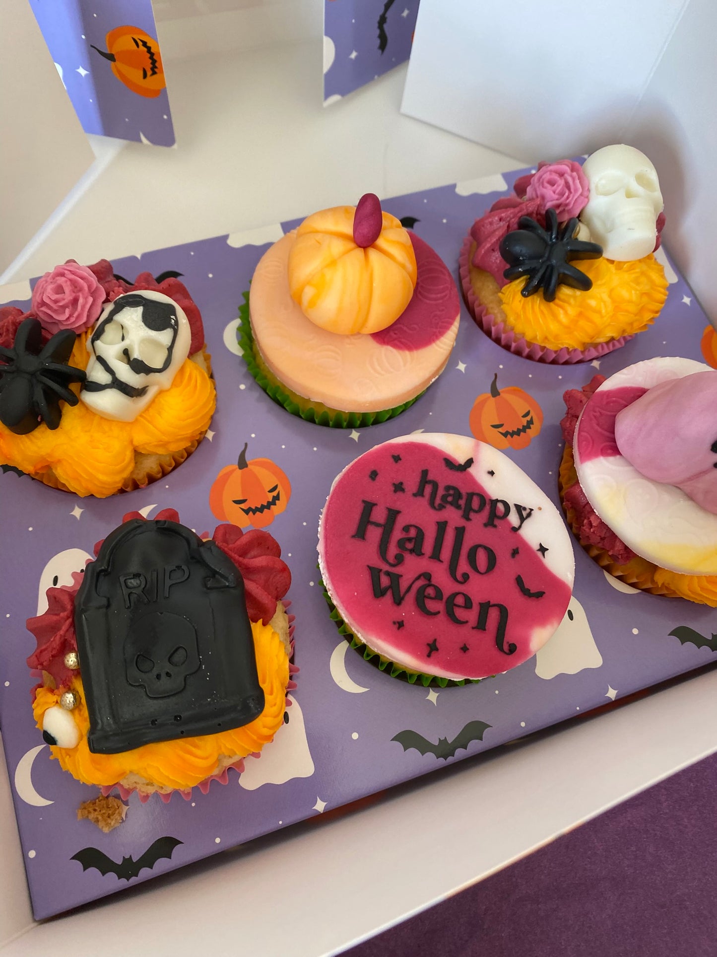 Spooky & Sweet Cupcakes