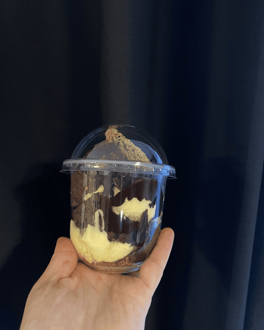 Cookie and Cake pot (Linlithgow)