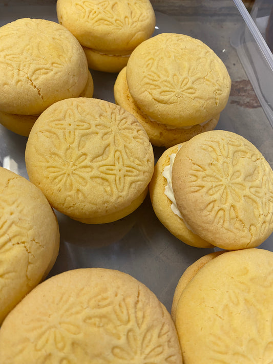 Custard Creams (Giant)