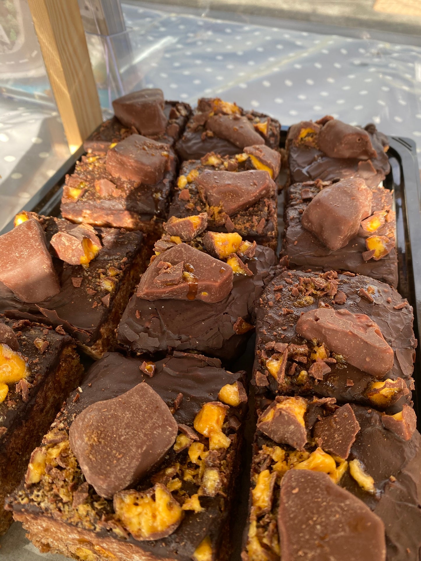 Crunchie Crispy Slice