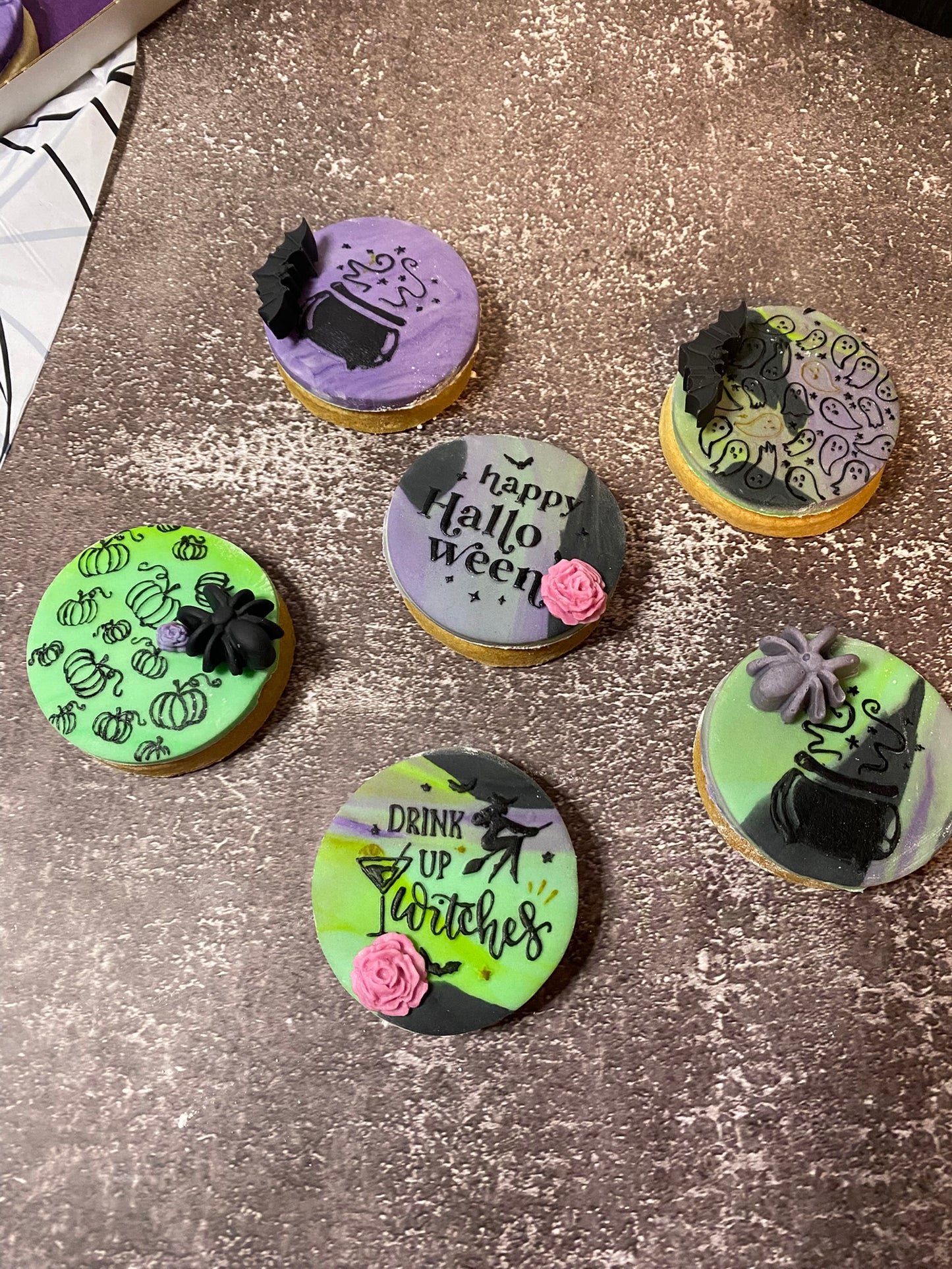 Spooky Cookies  -luxe