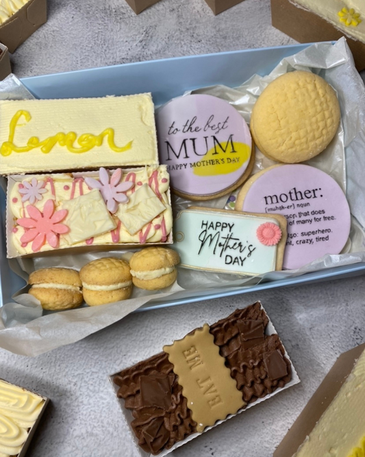 Mother's Day Luxury Cake Box